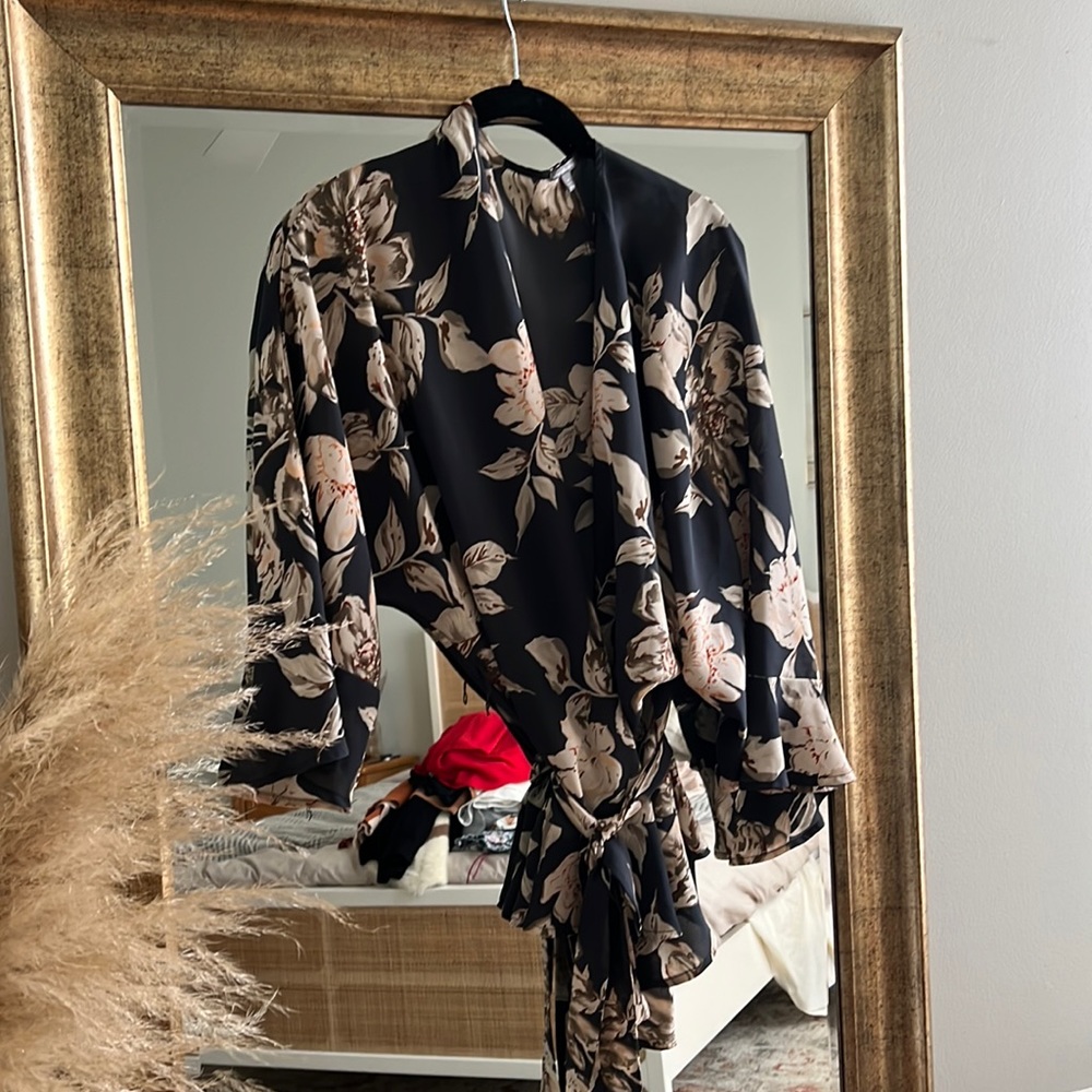 Floral Belted blouse